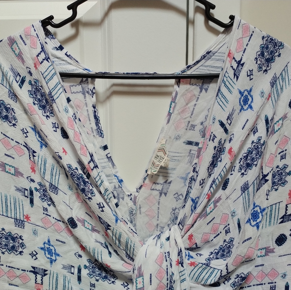Aztec wrap top - Picture 3 of 10